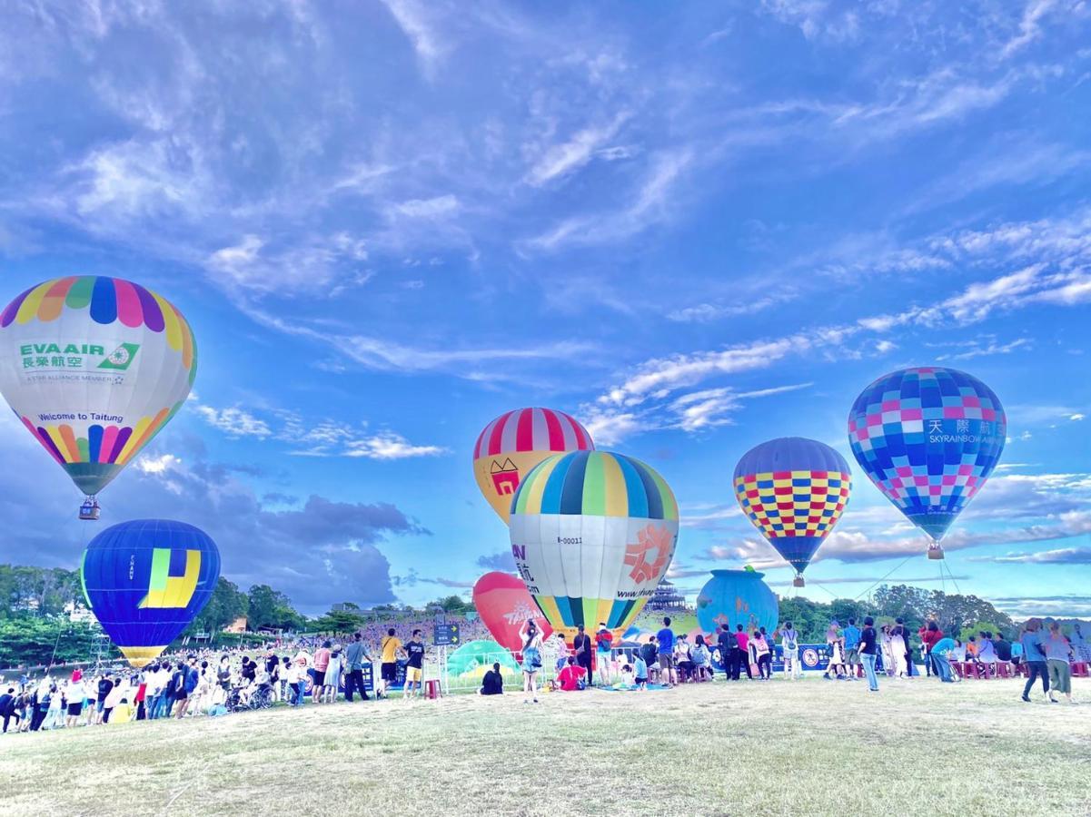 T'ai-tungA Lot Of Music And Breakfastアパートメント エクステリア 写真